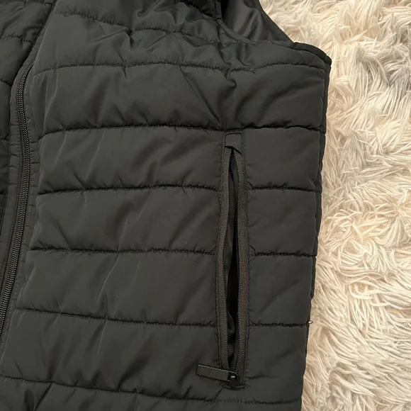 Men's Perry Ellis Black Quilted Vest Size Large